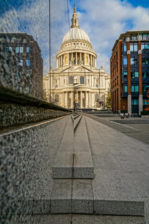 A Beautiful Lonely Morning In The City Of London, England, At Saint Paul Cathedral Photograph