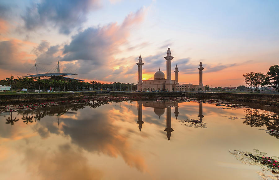 A Beautiful Morning At The Mosque Photograph by Hafidzabdulkadir Photography