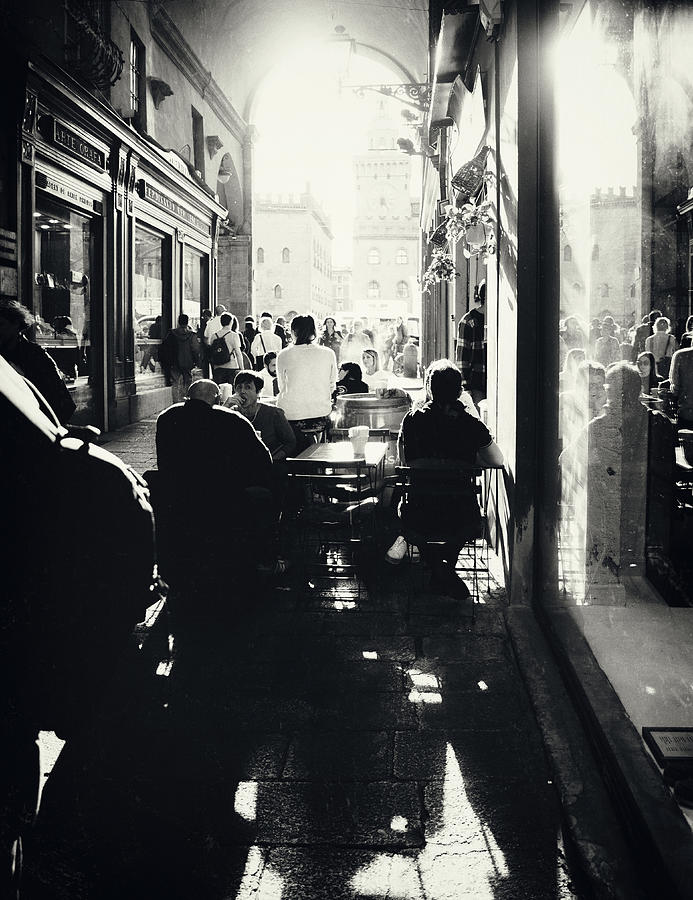 Street Photograph - A Coffee In Bologna by Vito Muolo