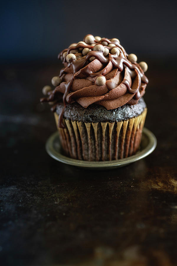 A Cupcake With Chocolate Cream For Valentines Day Photograph by Eising Studio