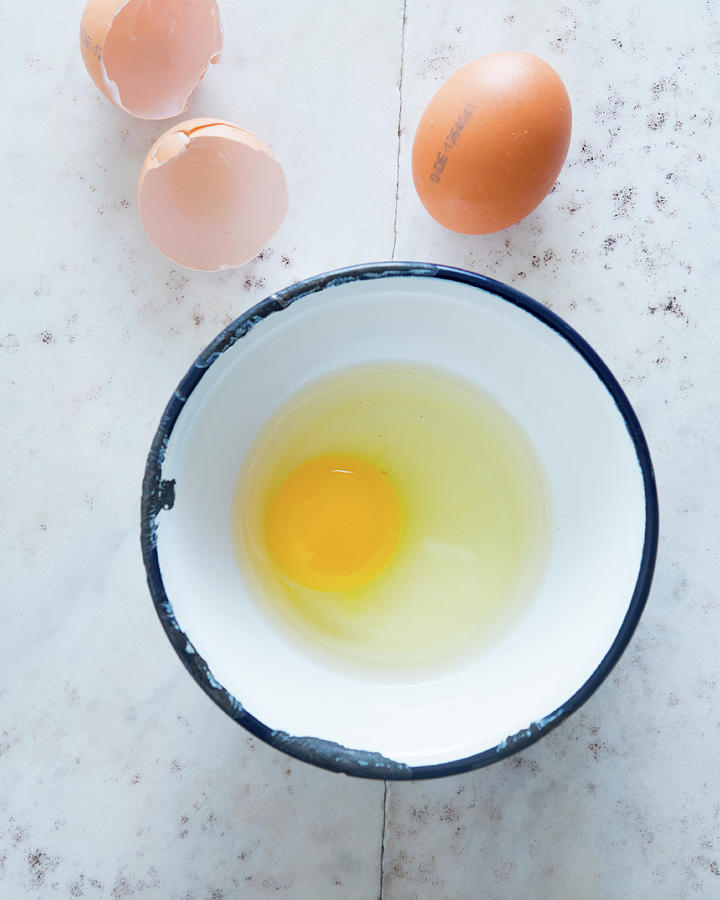 A Egg In An Enamel Bowl Photograph by Udo Einenkel