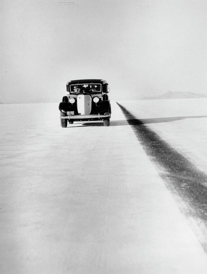 A Ford Lincoln On The Bonneville Salt Photograph by Heritage Images