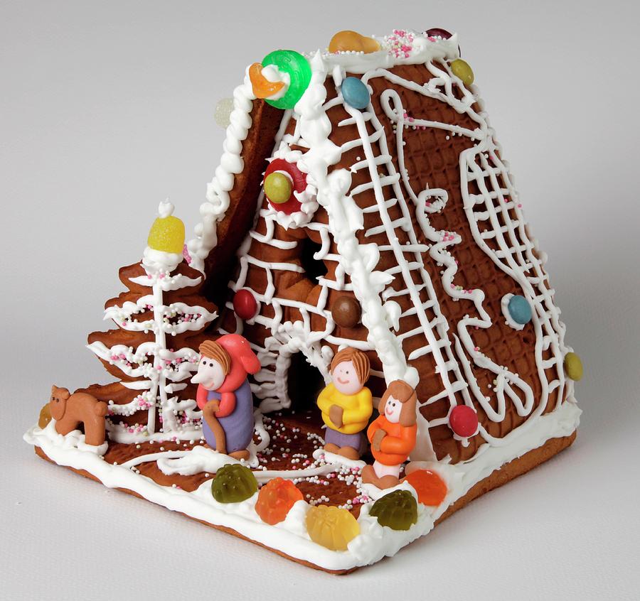 A Gingerbread House For Christmas Photograph by Foodfolio