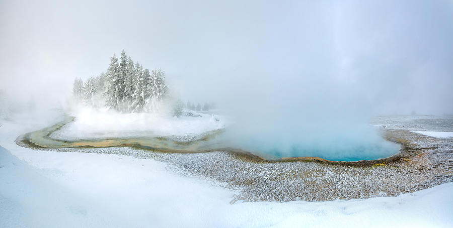 Yellowstone National Park Photograph - A Little Pearl Pond by Dianne Mao