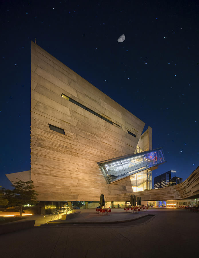 A Night At The Museum Photograph by Michael Zheng