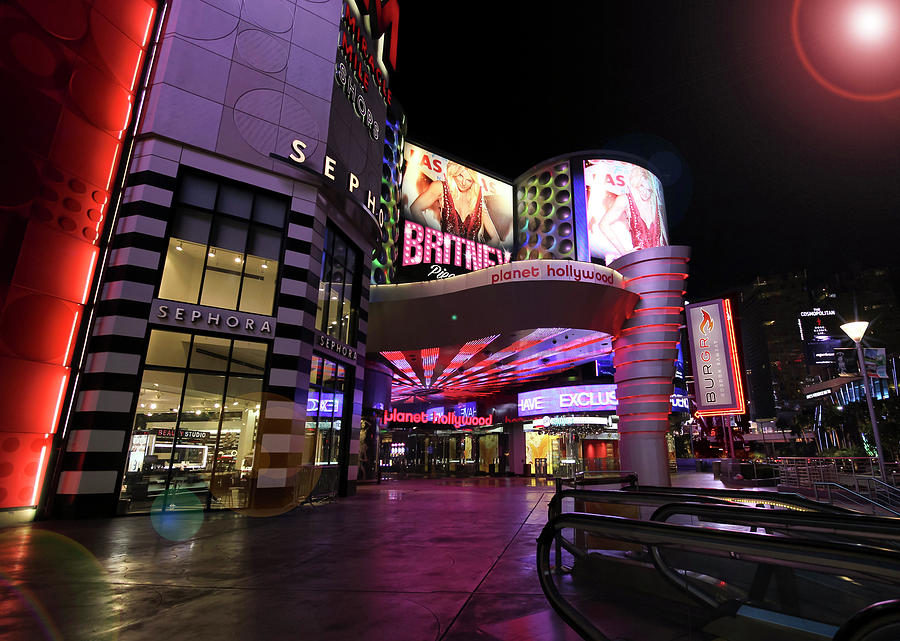 Hollywood Photograph - A Planet Hollywood Las Vegas Resort and Casino by Derrick Neill