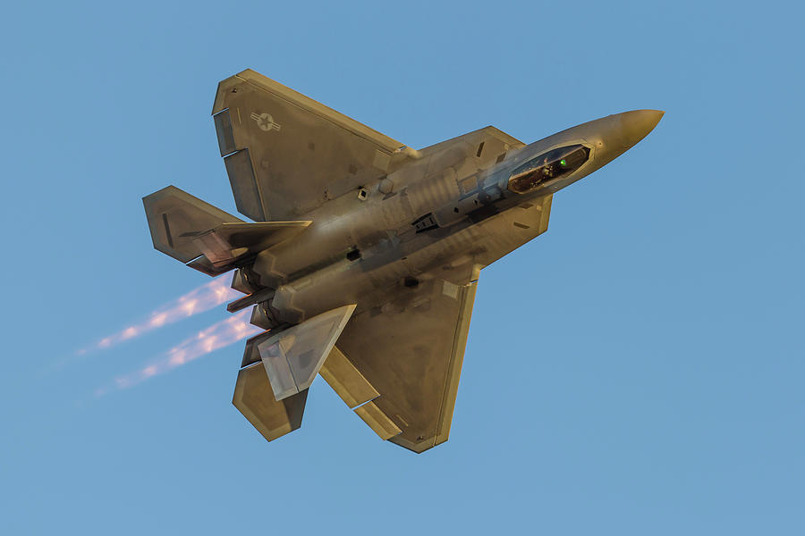 A U.s. Air Force F-22a Raptor Pulls Photograph by Rob Edgcumbe