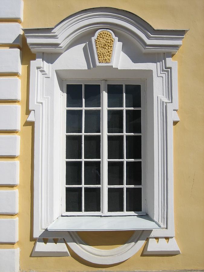 A Window In Peterhof, St. Petersburg Photograph by Stefano Vigorelli