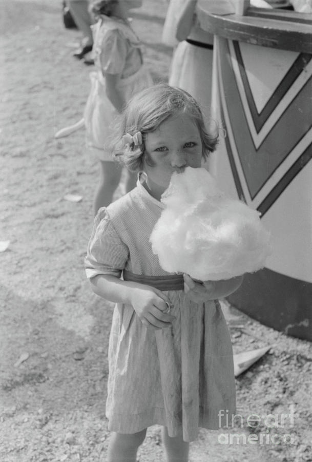 A Young Girl At The Cotton Carnival In Memphis, Tennessee, Circa 1940 Photograph by Marion Post Wolcott