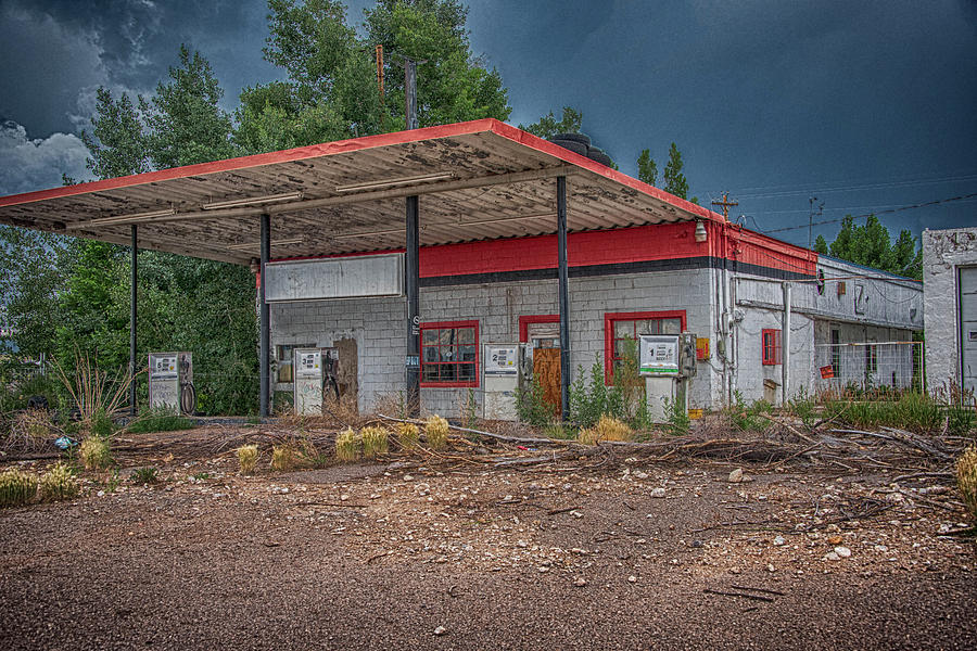 Abandon Gas Station Photograph by Alan Goldberg