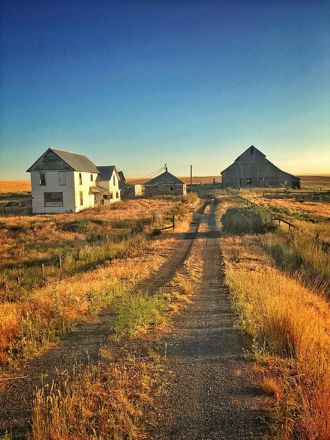 Abandoned Farm Photograph by Jerry Abbott
