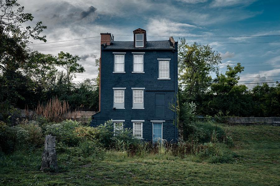 Still Life Photograph - Abandoned Home Near Downtown Pittsburgh by Mitchell Hanson