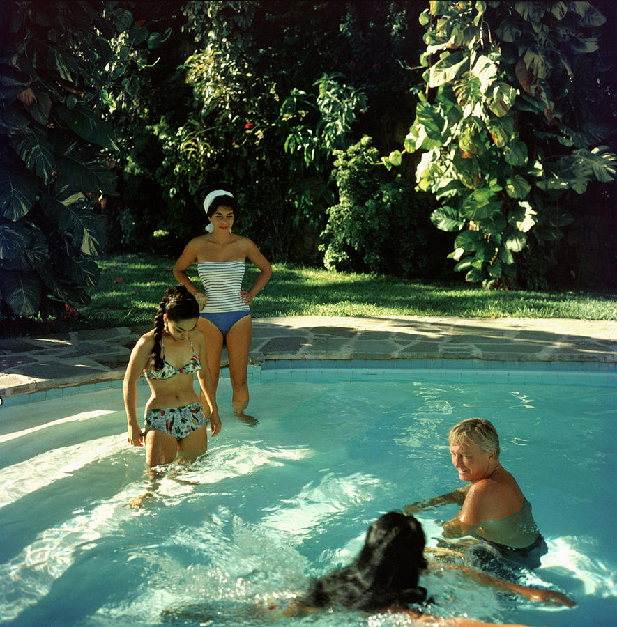 Acapulco Pool Photograph by Slim Aarons