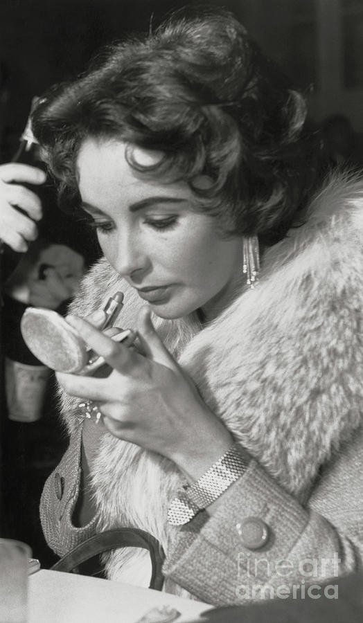 Actress Elizabeth Taylor Applying Photograph by Bettmann