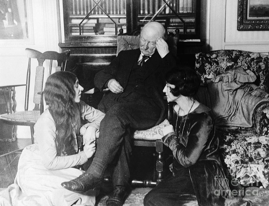 Actresses Sitting Next To Thomas Hardy Photograph by Bettmann