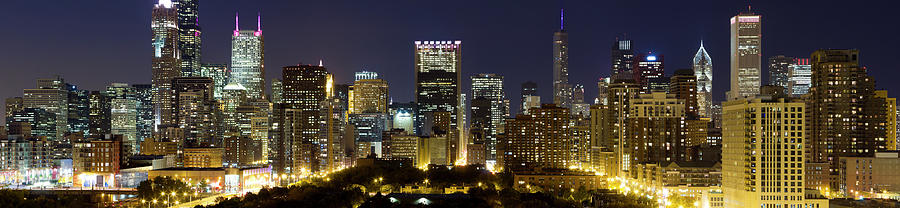 Aerial Panoramic View Of Chicago by Chrisp0