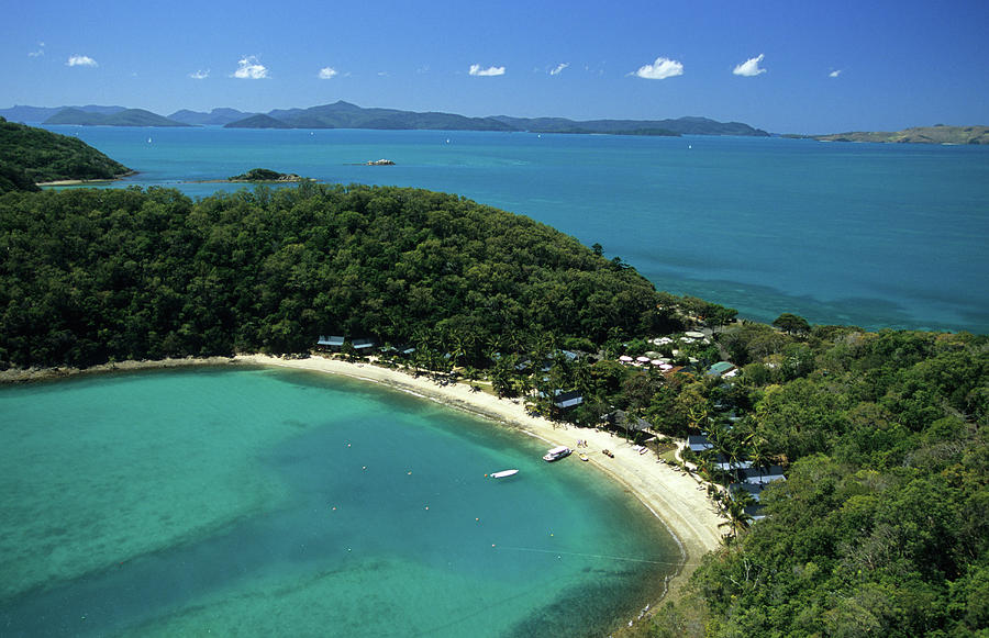 Aerial Photo Of Peppers Resort Auf Long Island, Whitsunday Islands 