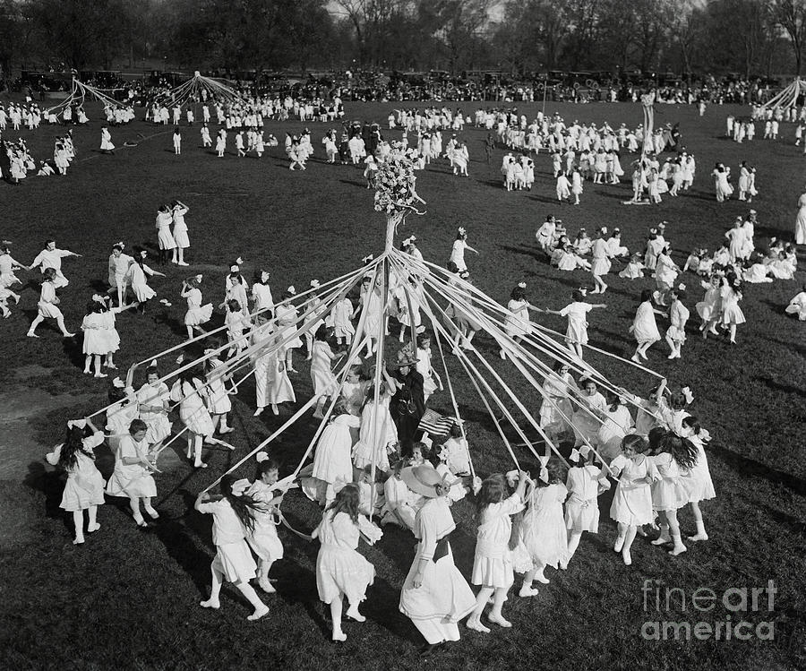 Aerial View Of Children With Maypole Photograph by Bettmann