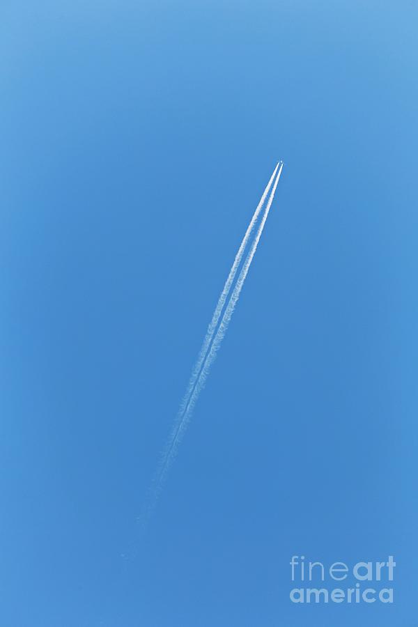 Aircraft Contrail Photograph by Stephen Burt/science Photo Library