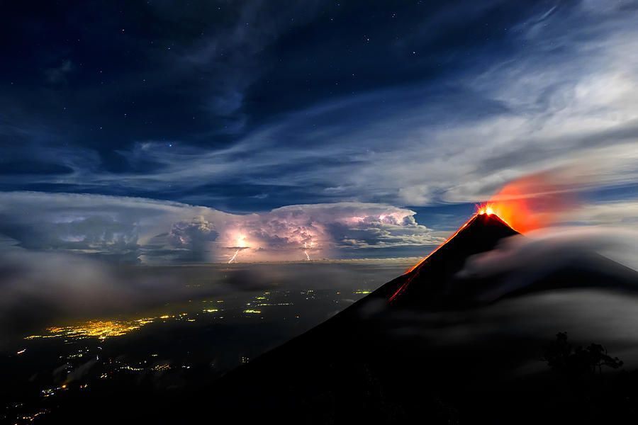 Landscape Photograph - Al Fuego by Hadi Alsinan