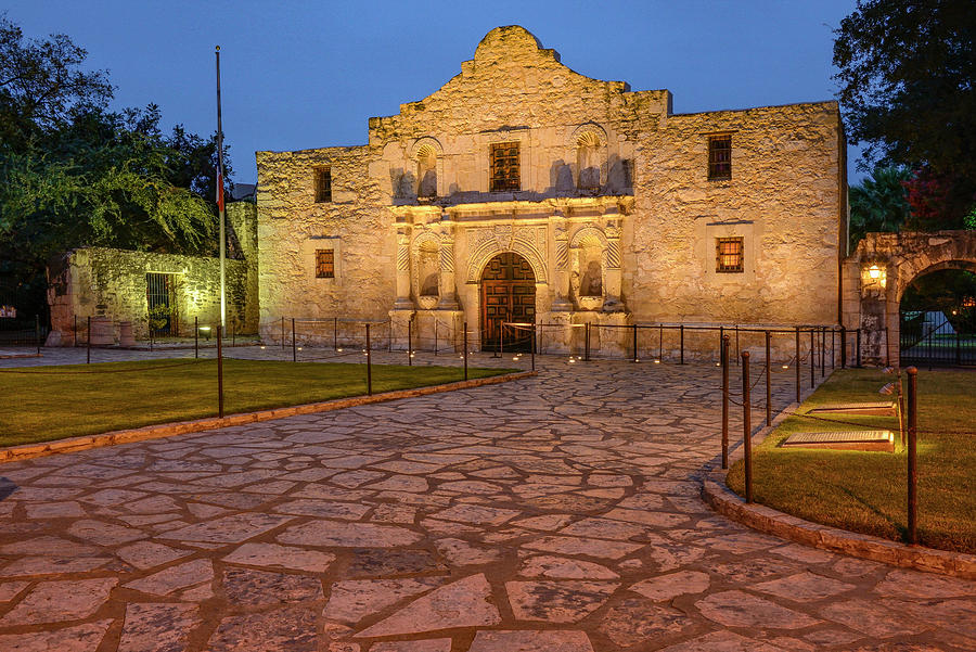 Alamo San Antonio, Texas Digital Art by Heeb Photos