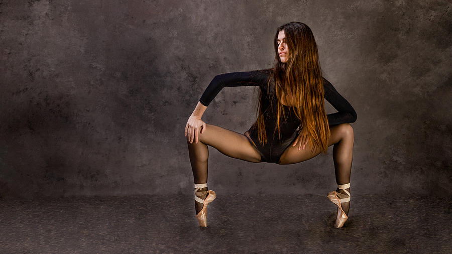Alba Ballet Photograph by Joan Gil Raga
