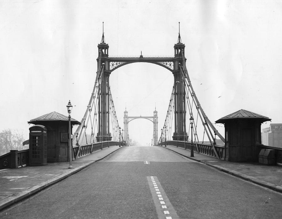 Albert Bridge Photograph by Topical Press Agency
