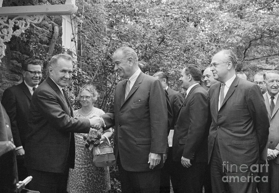 Alexi Kosygin And Lyndon Johnson Photograph by Bettmann