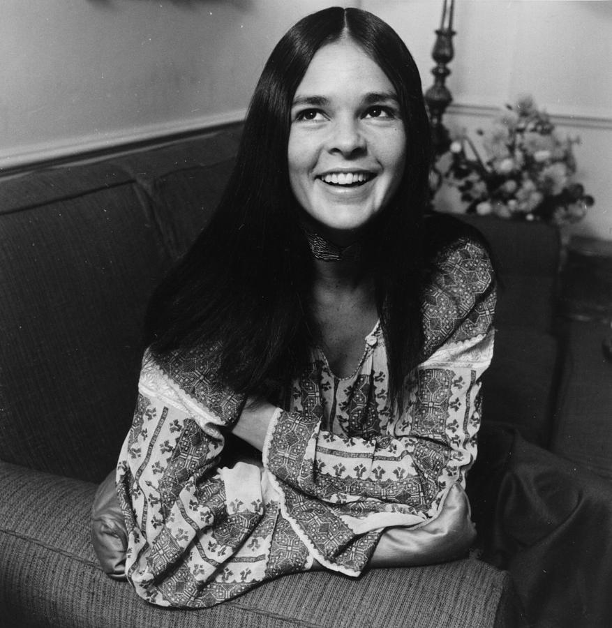Ali Macgraw Photograph by Evening Standard