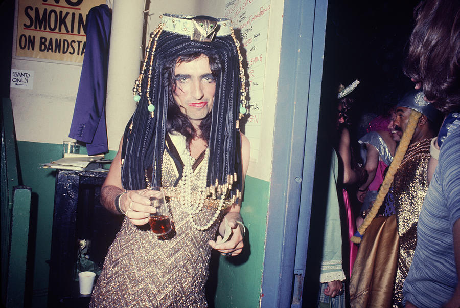 Alice Cooper Dressed As Cleopatra Photograph by Art Zelin