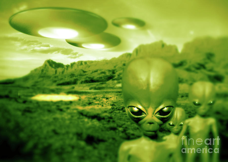 Science Fiction Photograph - Alien Invasion by Detlev Van Ravenswaay/science Photo Library