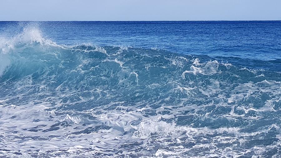 America - Hawaii Wave Breaking Photograph By Jeffrey Shaw - Fine Art 