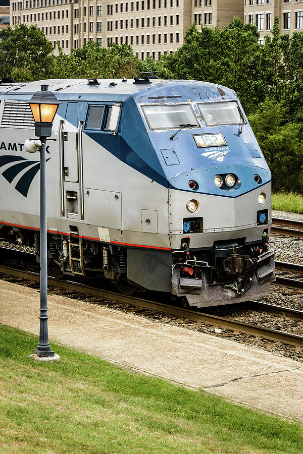 Amtrak GE Genesis P42DC Locomotive No 152, Union Station, Alexandria