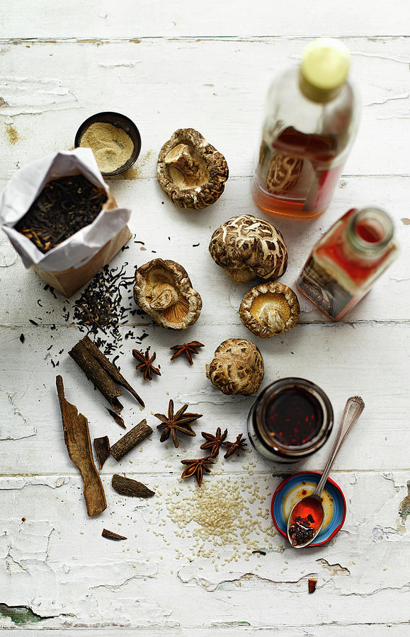 An Arrangement Of Spices And Ingredients For Chinese Cuisine Photograph ...