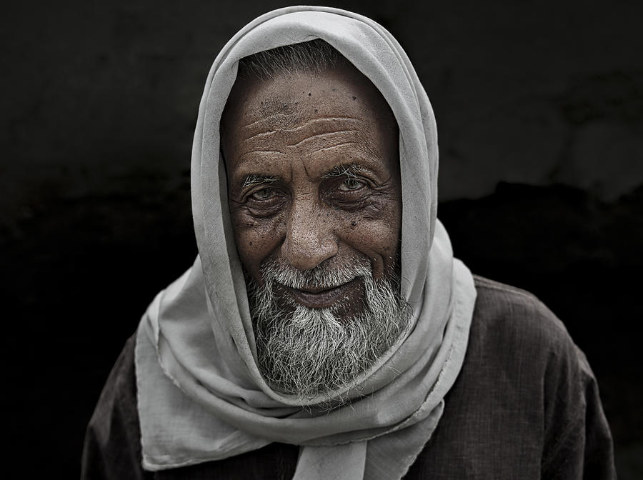 Portrait Photograph - An Old Village Man by Partha P Roy