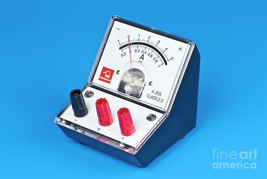 Analogue Ammeter Photograph by Martyn F. Chillmaid/science Photo Library