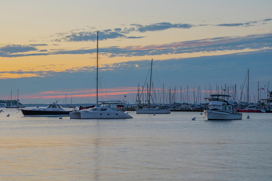 Annapolis Harbor at Dawn Photograph by Bill Cannon