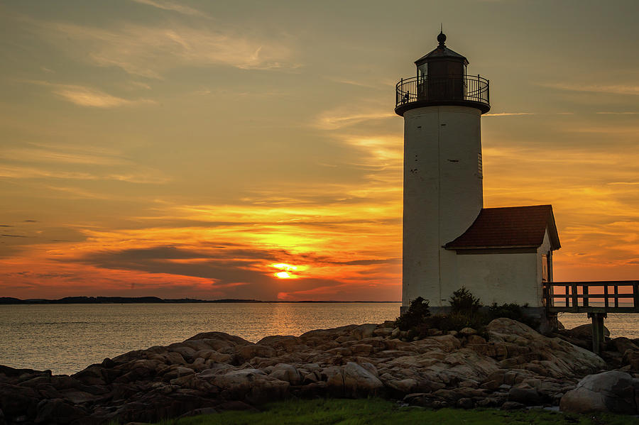 Annisquam Lighthouse And Setting Sun Photograph by Tim Kirchoff