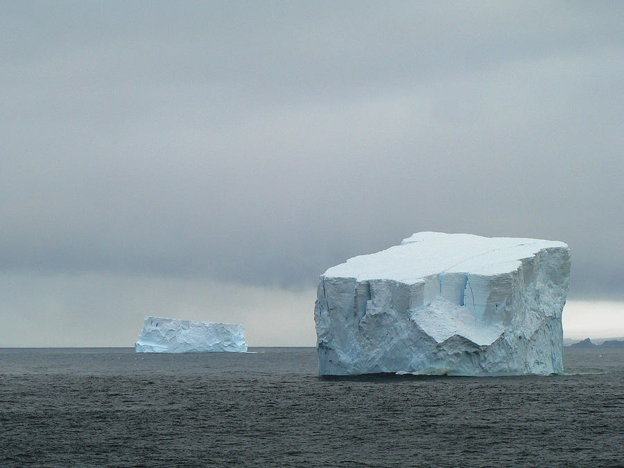 Antarctica  Iceberg Photograph by Photo, David Curtis