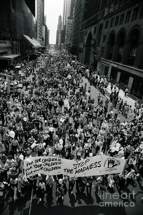 Anti-nuclear Demonstration In New York Photograph by Bettmann