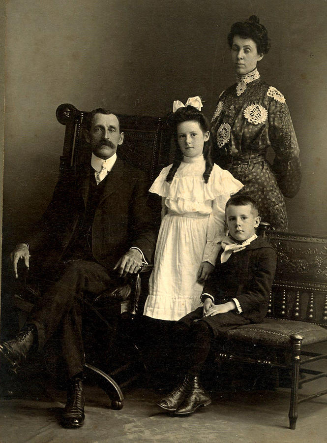 Family Portrait  THE CABINET CARD GALLERY