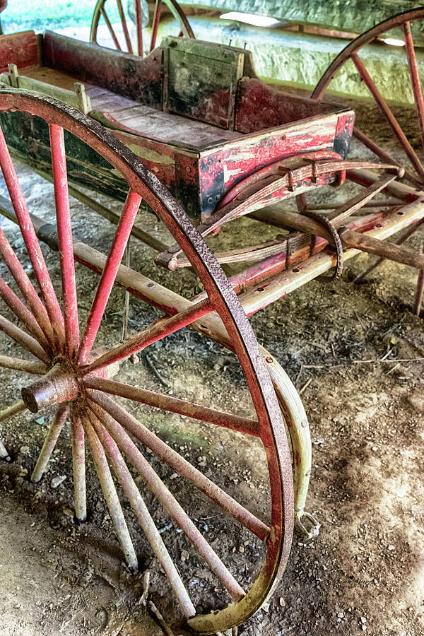 Antique Red Wagon #0610 Photograph by Susan Yerry | Fine Art America