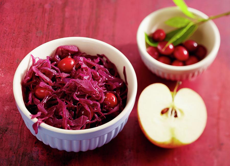 Apple Red Cabbage With Cranberries And Cherry Juice Photograph by Teubner Foodfoto