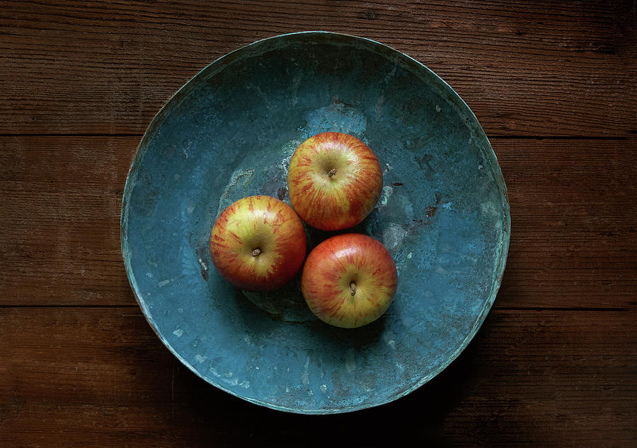 Apples In A Blue Copper Bowl Photograph by David Milnes