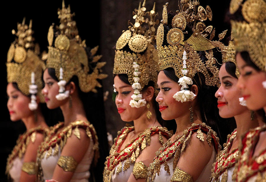 Performance Photograph - Apsara Goddesses by Olivier Schram