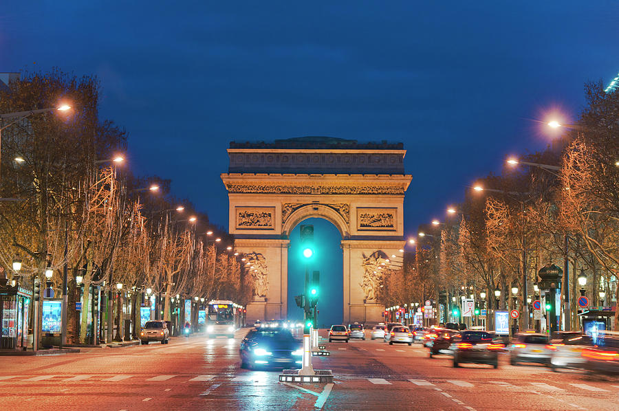 Arc De Triomphe Champs ElysÃ©es Photograph by Izzet Keribar