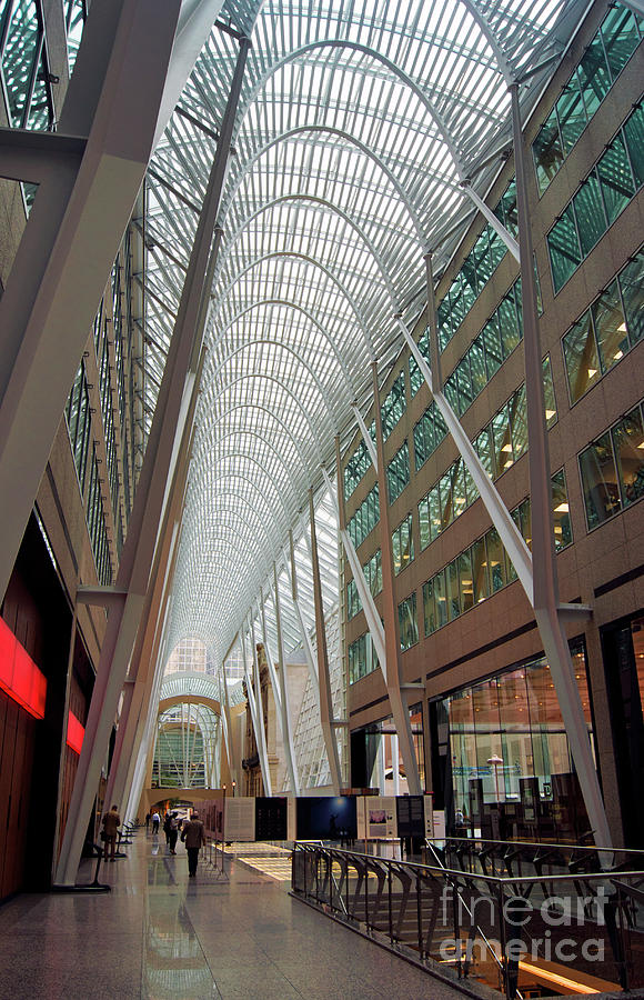 Arched Glass Atrium Photograph by Mark Williamson/science Photo Library