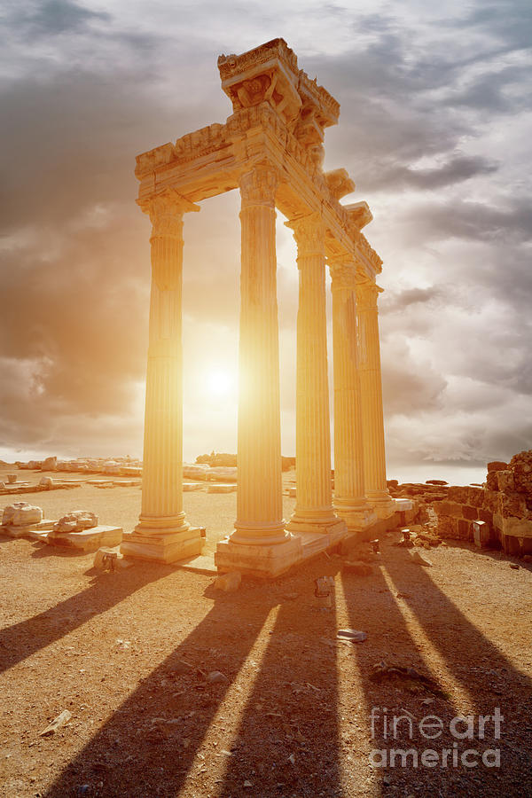 Architectural Columns Of Ancient Greece Photograph by Wladimir Bulgar/science Photo Library