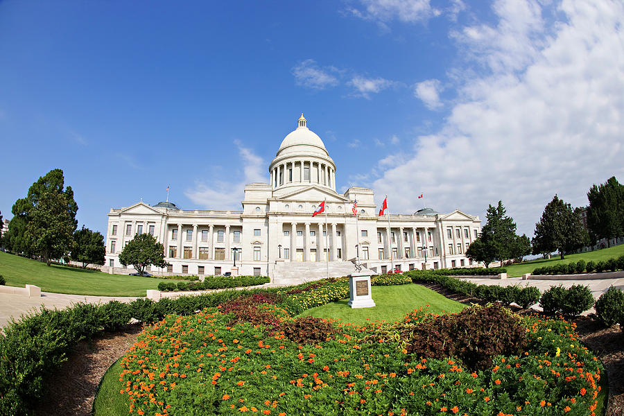 Arkansas State Capitol Building Photograph by Wesley Hitt