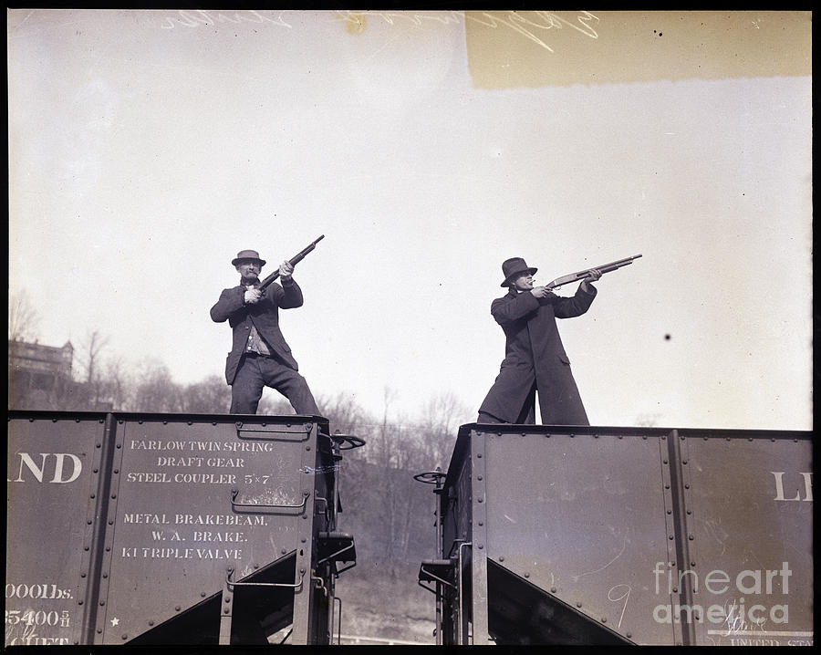 Armed Men At Edgewood Mine Strike Photograph by Bettmann